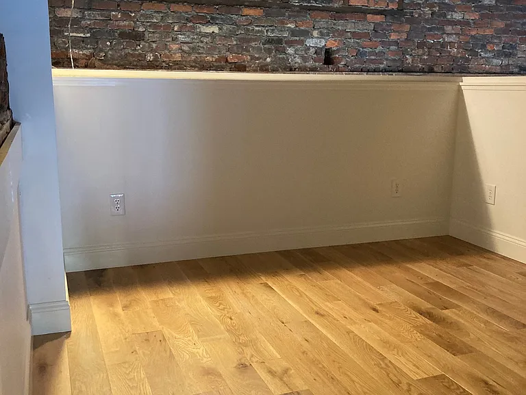 104 Main St E #A — Photo 6