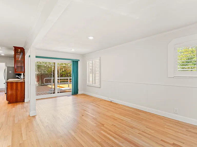 6923 Lassen St — Photo 5