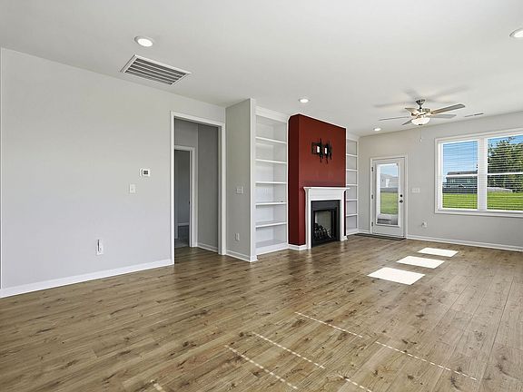 5th image of 295 Springtooth Dr