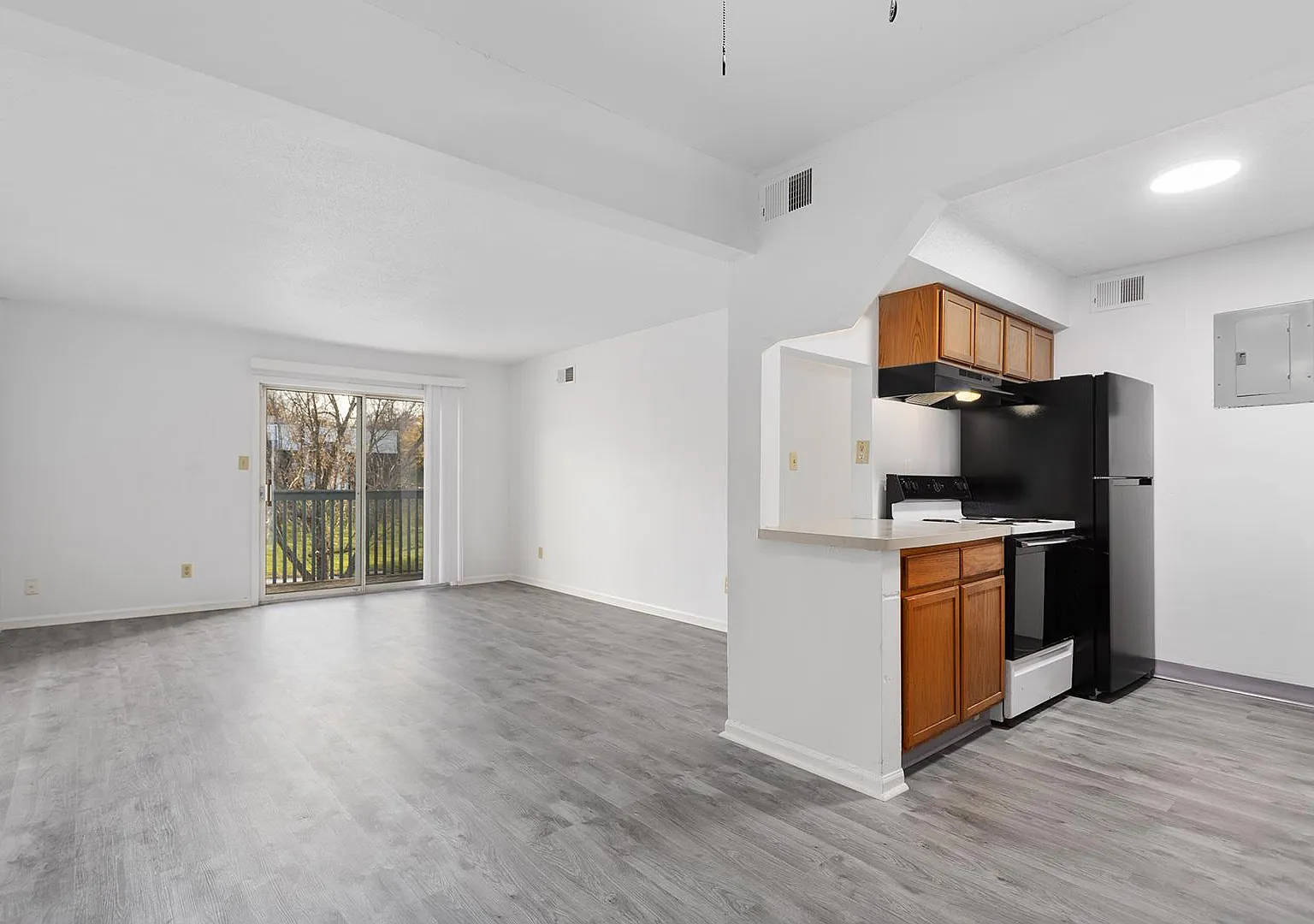 Stonegate Meadows Apartments — Photo 1
