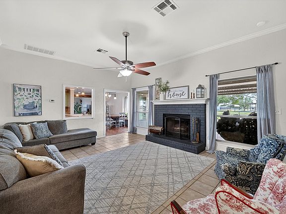 5th image of 1700 Fm 637