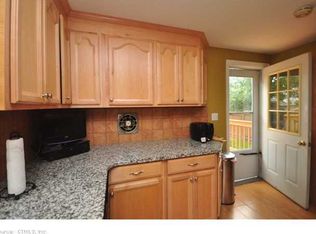 33 Bina Ave, Windsor, CT 06095