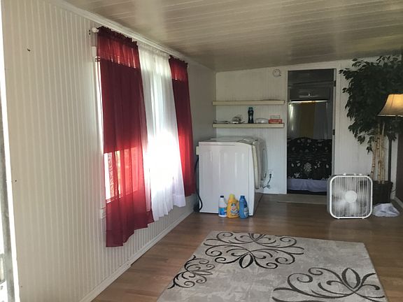 5th image of 140 Cocoa Palms Ave