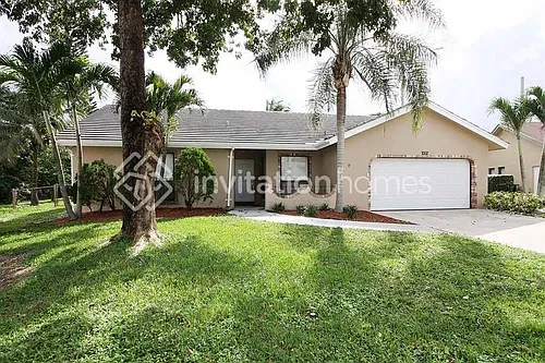 7002 NW 38th St Photo 1