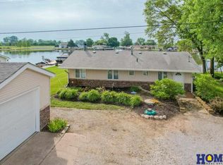2467 W Shore Dr, Union, NE 68455