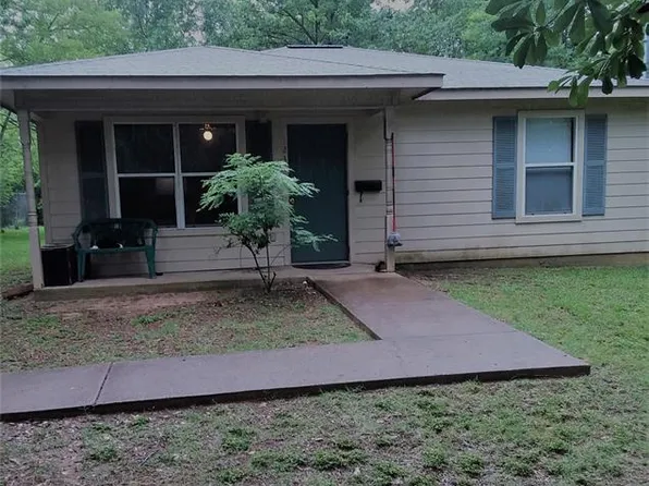 123 W Austin Street, Crockett, TX 75835
