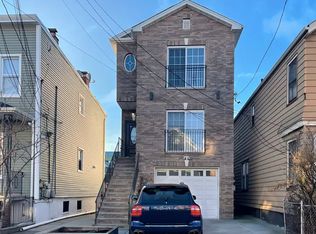 423 Central Ave, Harrison, NJ