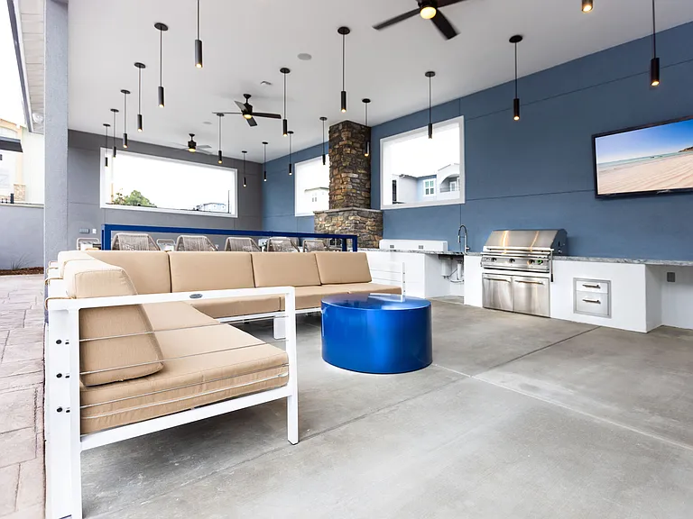 532 Luxury Apartments — Photo 6