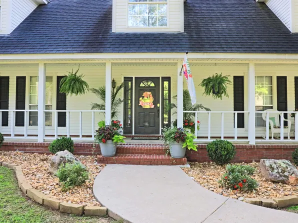 6311 Country Ln, Pine Bluff, AR 71603