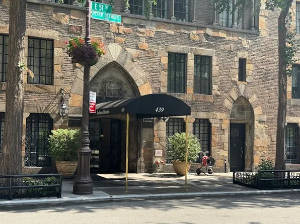 439 East 51st Street image 18 of 19