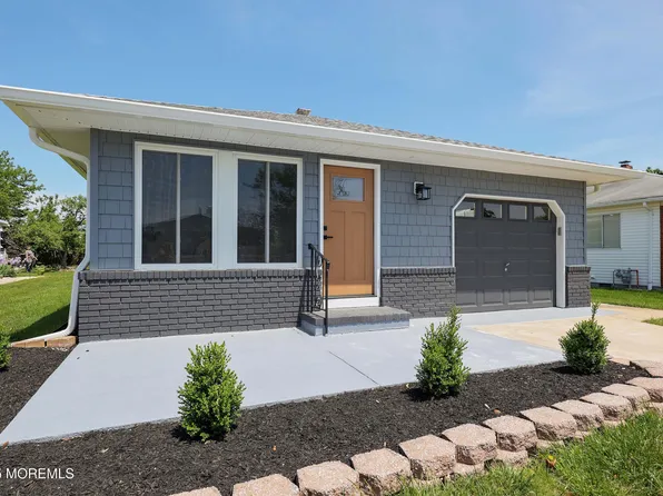 278 Barbados Drive N, Toms River, NJ 08757