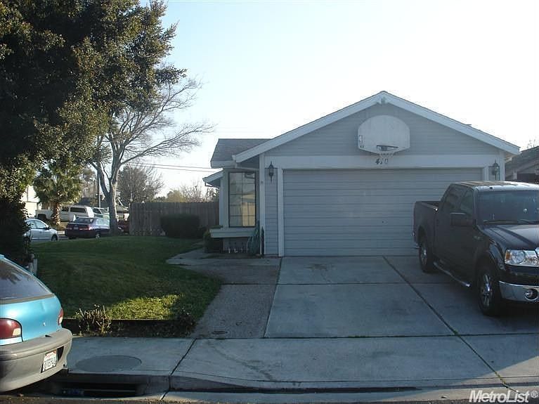 1st image of 410 Hawthorne Dr