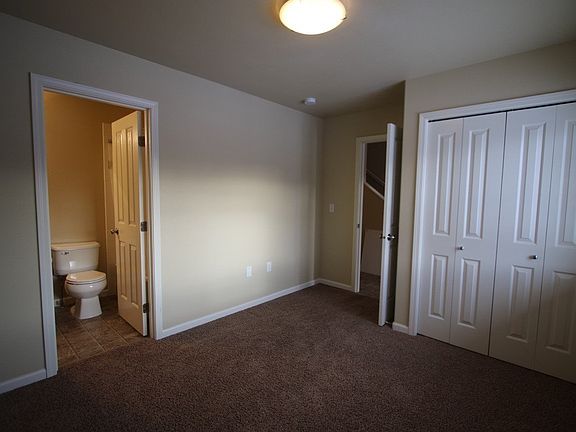 4th image of 7763 Creekside Center Dr