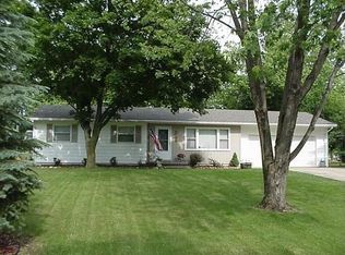 625 Fairledge St, Lake Orion, MI 48362