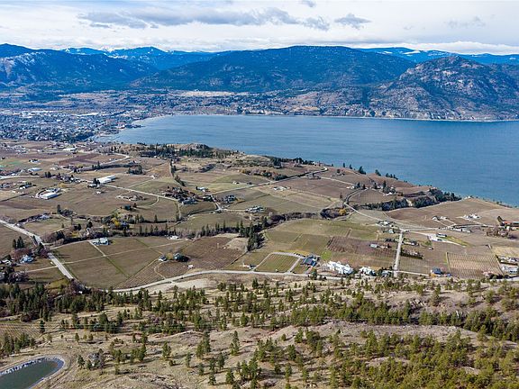 3rd image of 880 Naramata Rd