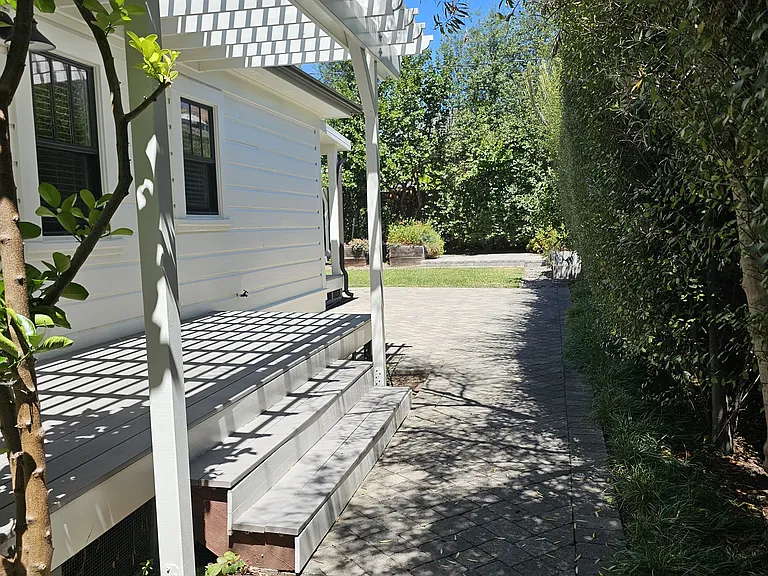 1636 Garden St — Photo 34