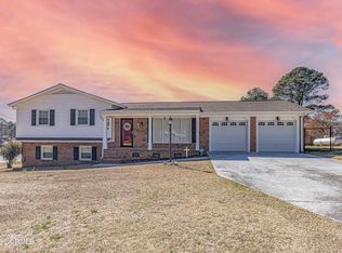 1404 Genoa Rd, Dudley, NC 28333