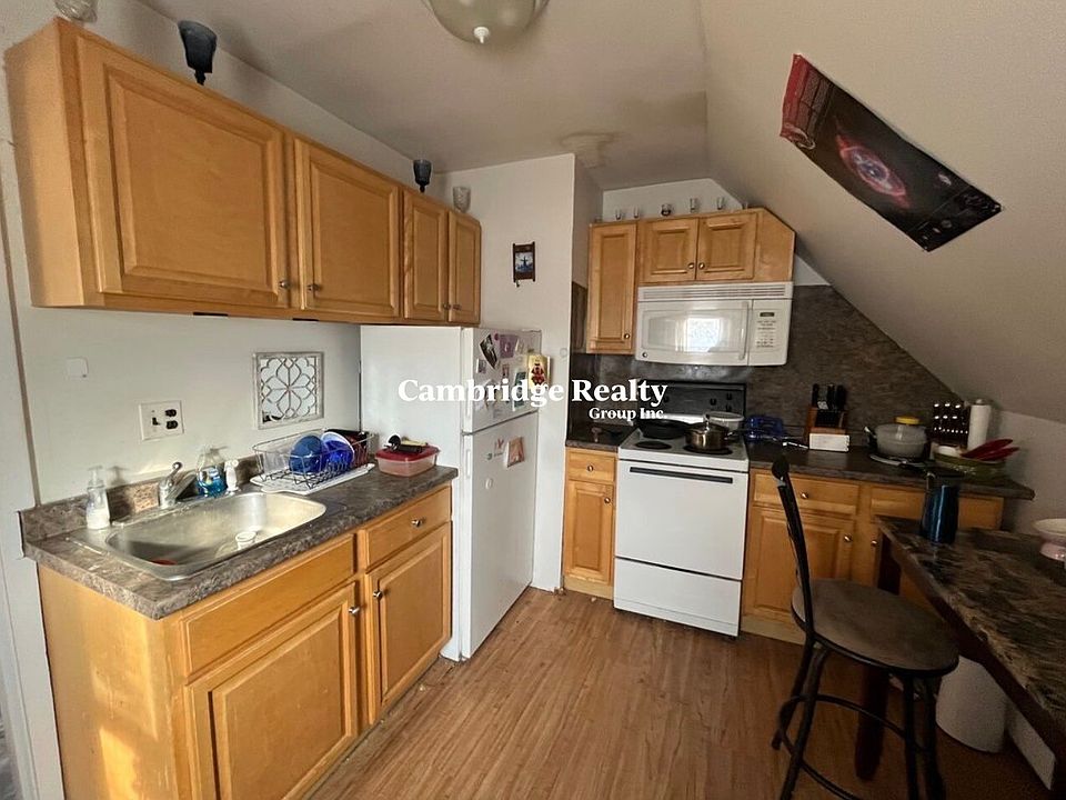 1st image of 45 Gardena St APT 3