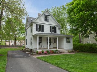 360 Chestnut St, Stirling, NJ 07980