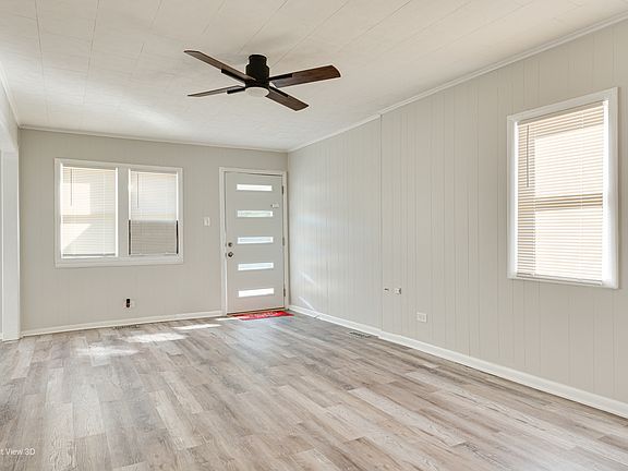 2nd image of 4528 N Narragansett Ave