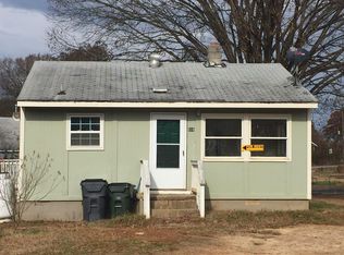 518 Andrews Ct, South Hill, VA 23970