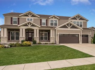 4310 Broken Rock Dr, Wentzville, MO 63385