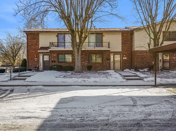 23 Trails End St, Greenwood, IN 46142