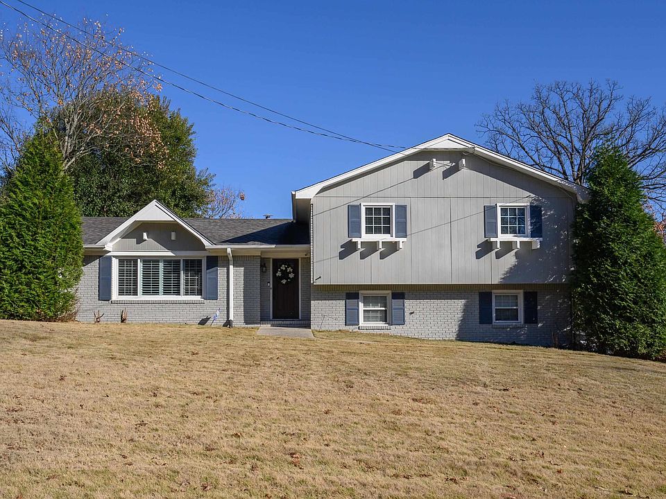 1st image of 617 Van Buren Dr