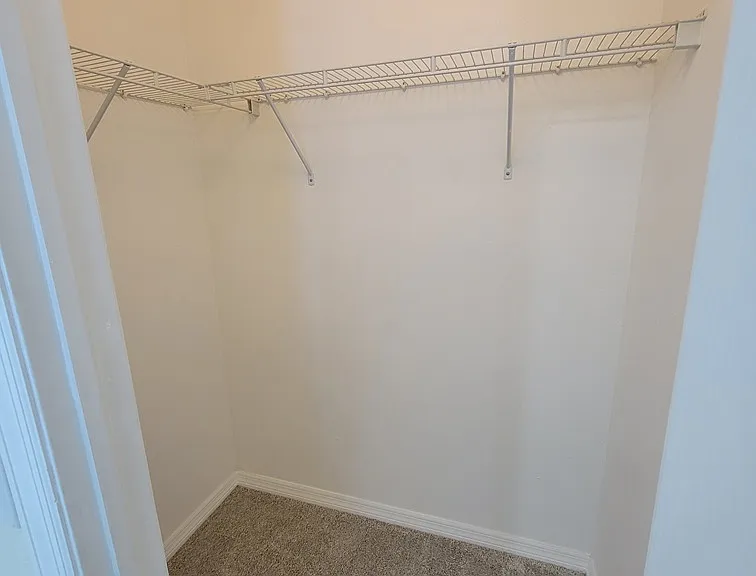 16414 Swan View Cir — Photo 12