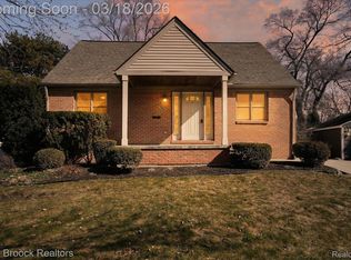4414 Robinwood Ave, Royal Oak, MI 48073