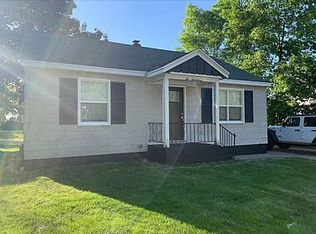 217 S Warrington Ave, Cecil, WI 54111