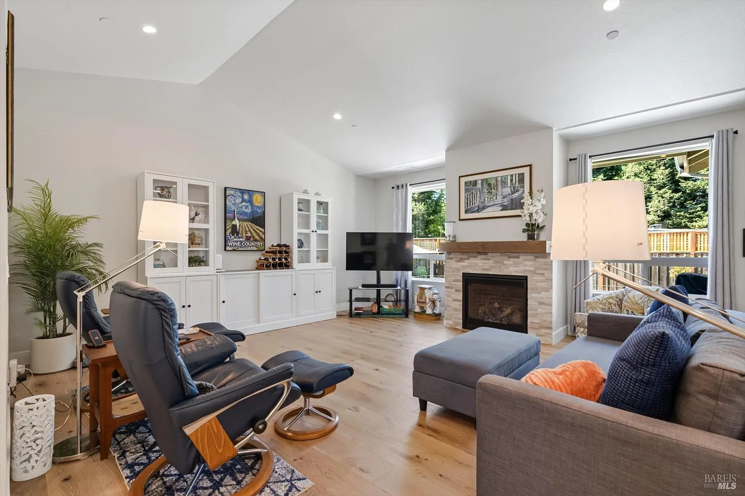 363 Graciela Drive - Photo 4