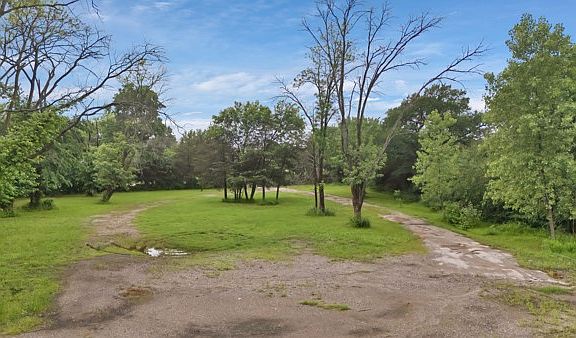 2nd image of 6606 Bonnie View Rd