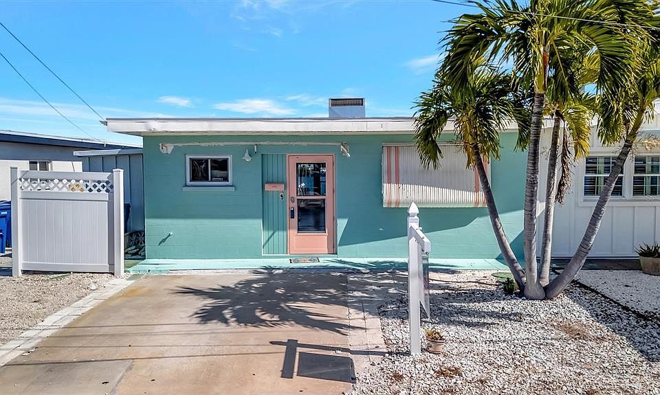 1st image of 23 Seaside Ct