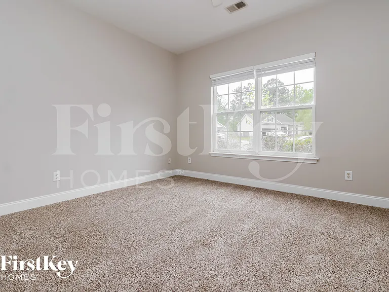 108 Hidden Forest Ct — Photo 13