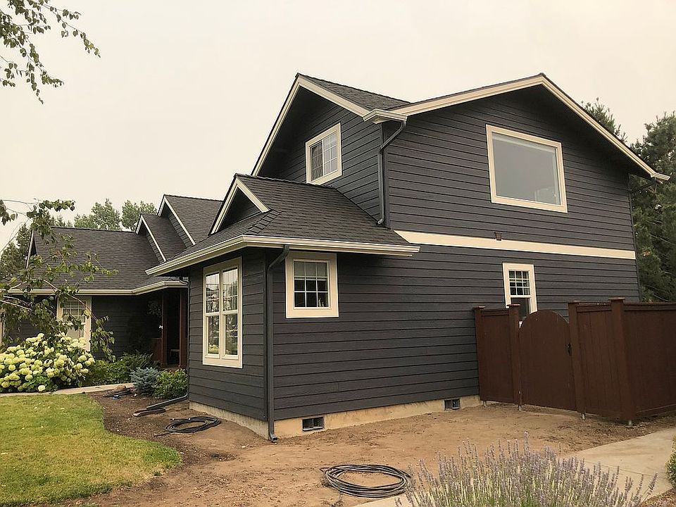2nd image of 20943 Spinnaker St