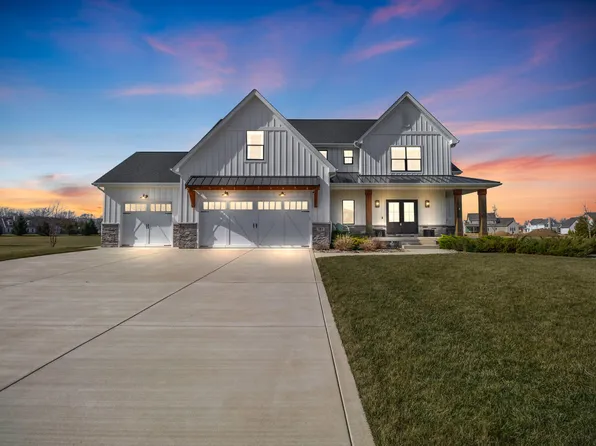 167 Arabian Ct, Valparaiso, IN 46383
