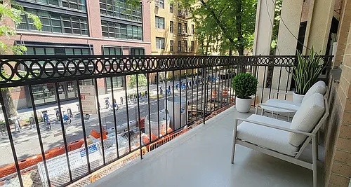270 W 25th St #4A Photo 1 270 W 25th St #4A Photo 1