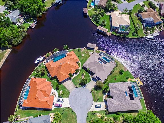 3rd image of 39 Coconut Ct