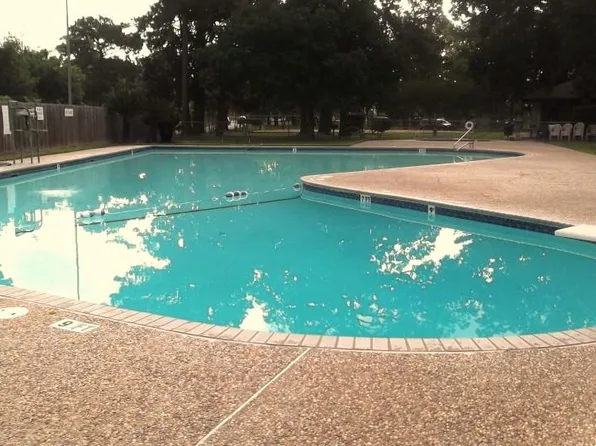 5738 Council Grove Ln, Houston, TX 77088