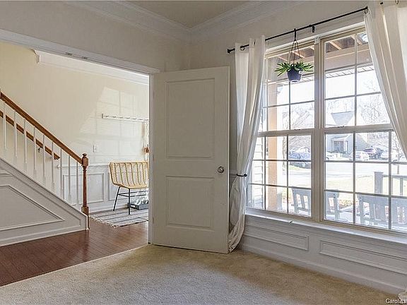 5th image of 9432 Tavistock Ct
