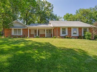 15103 Isleview Dr, Chesterfield, MO