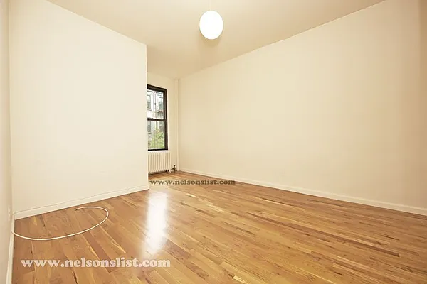 Rented by Nelson Aybar, LREB | media 4