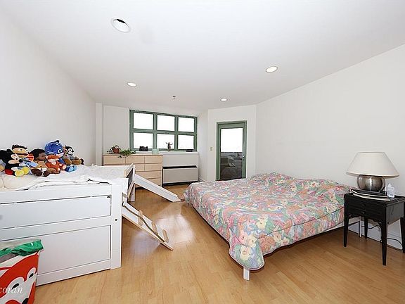 4th image of 1919 24th Ave APT L312