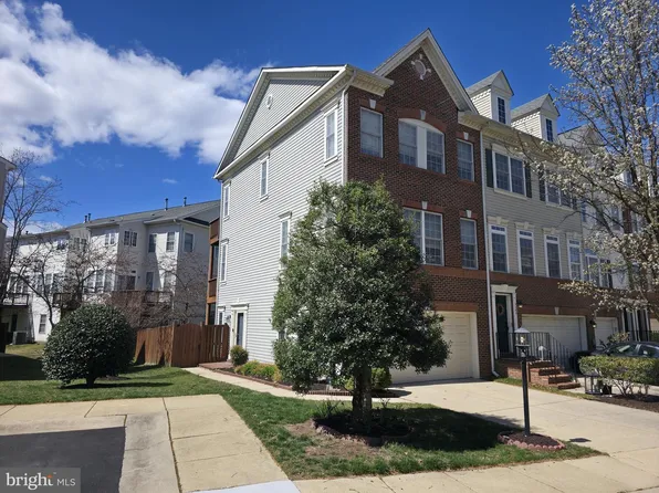 2481 Cheyenne Dr, Gambrills, MD 21054