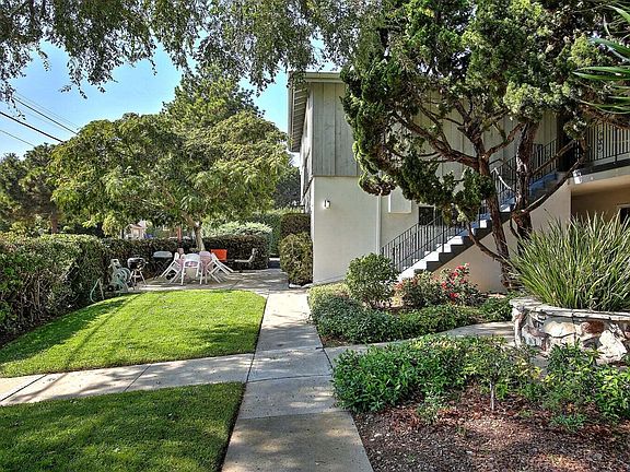 3rd image of 1610 De La Vina St #7