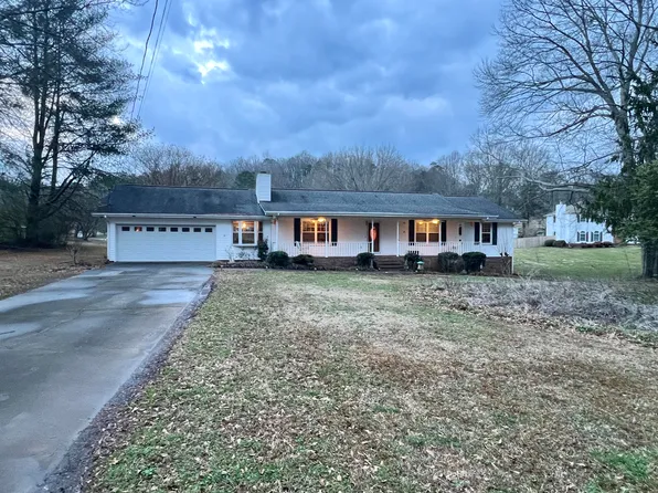 595 Avondale Dr, Rocky Face, GA 30740