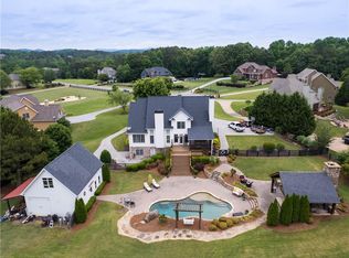 16 Lake Point Dr SE, Cartersville, GA 30121