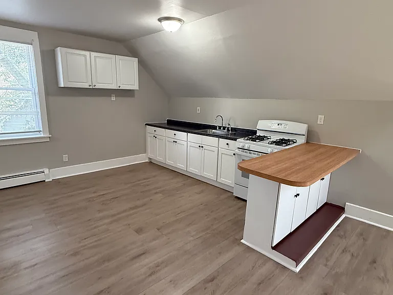 254 Winthrop Ave #3 — Photo 2