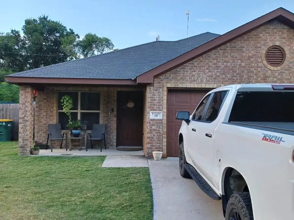 809 Golf Course Rd #2A, Gatesville, TX 76528